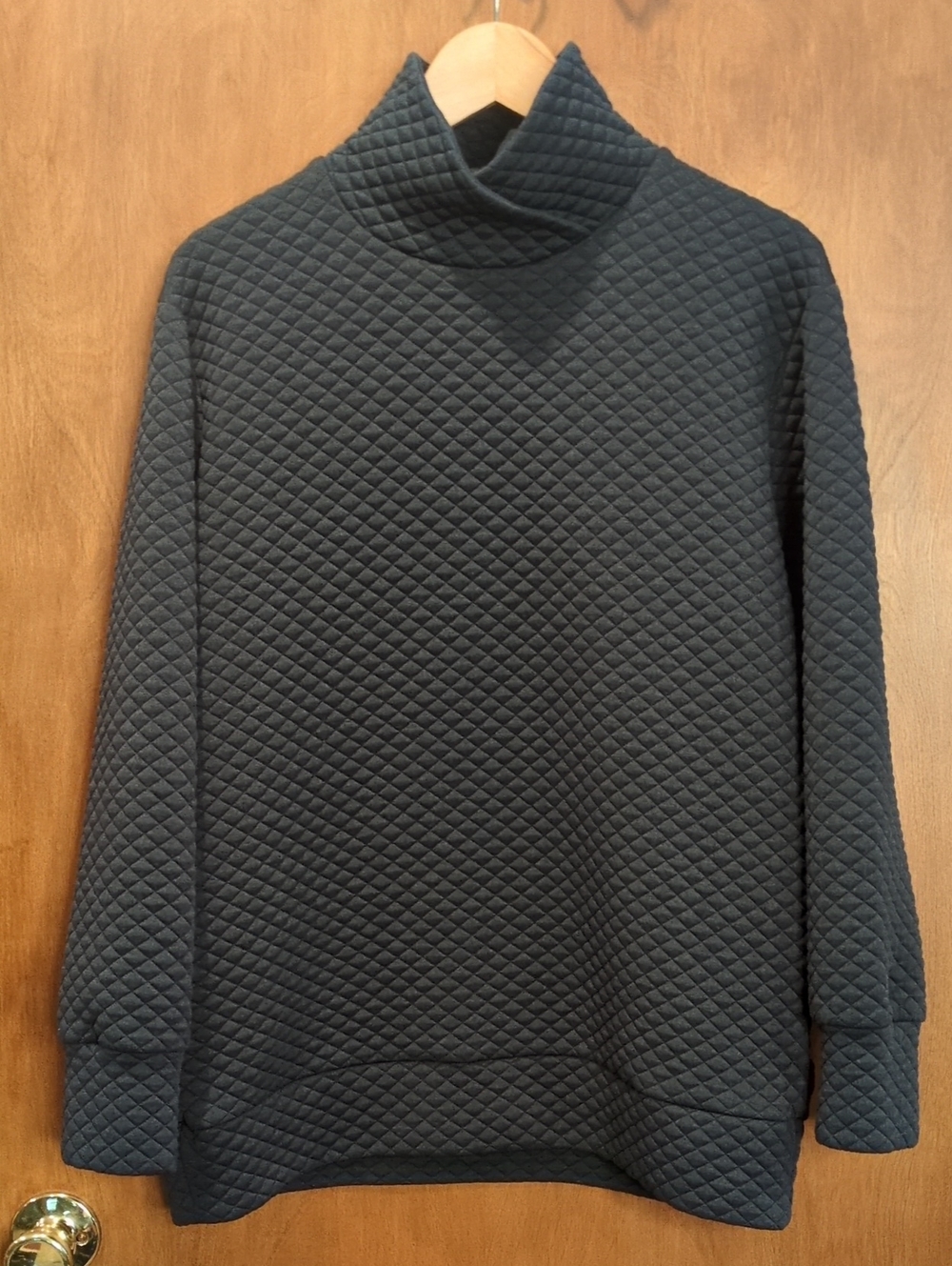 New Balance Quilted Mock Neck Sweatshirt Size M